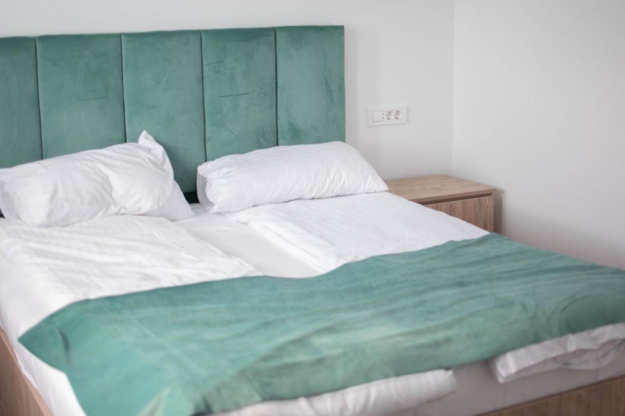 Hotel Casa Abiiani Oradea Zewnętrze zdjęcie
