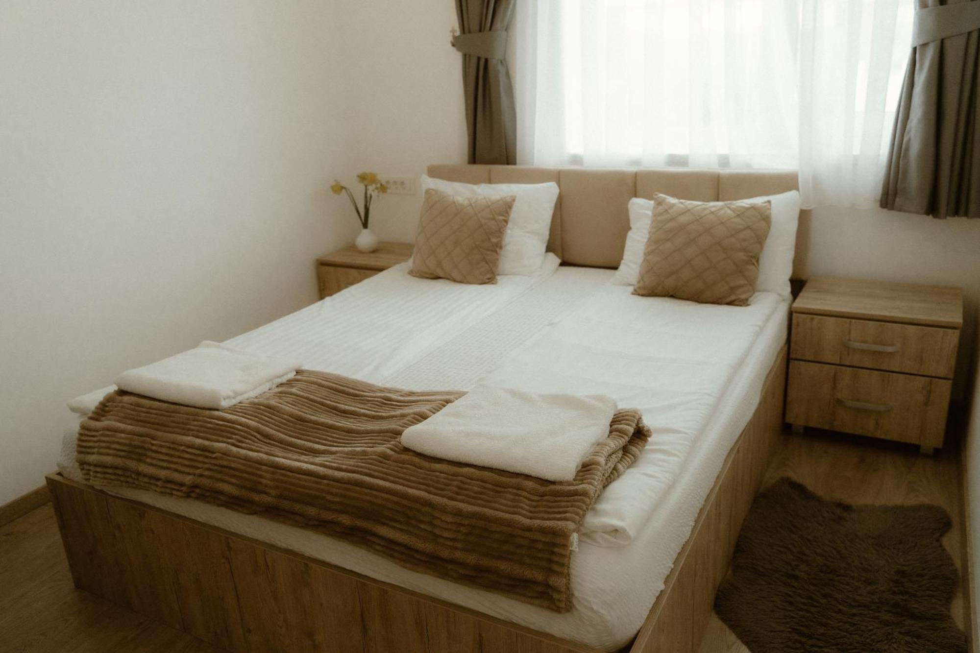 Hotel Casa Abiiani Oradea Zewnętrze zdjęcie