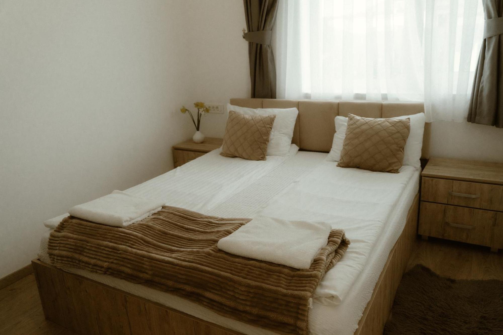 Hotel Casa Abiiani Oradea Zewnętrze zdjęcie