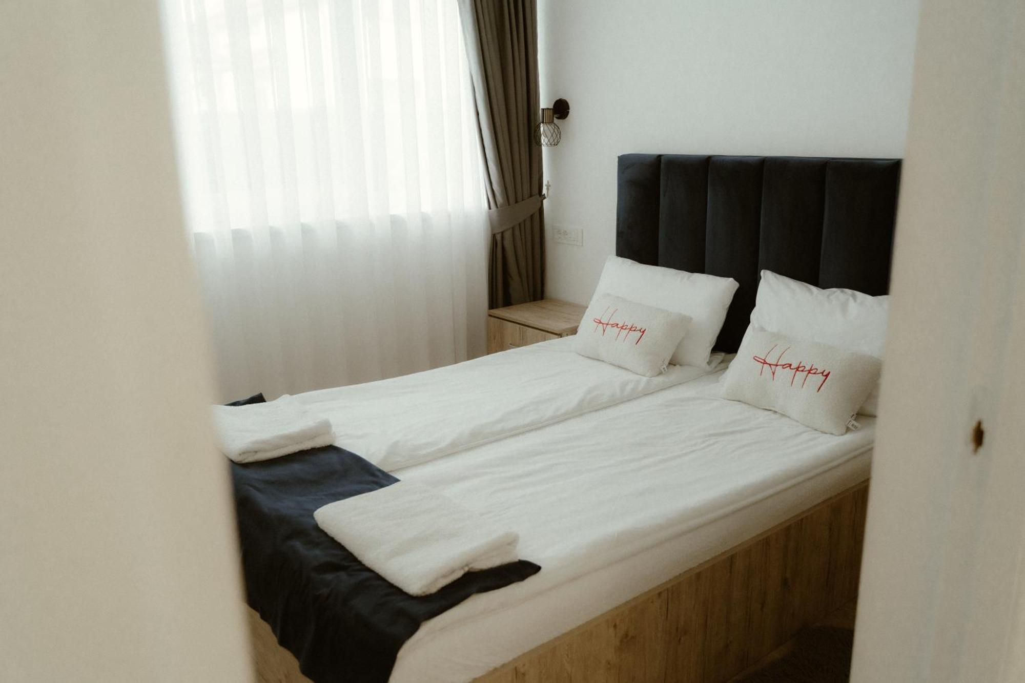 Hotel Casa Abiiani Oradea Zewnętrze zdjęcie