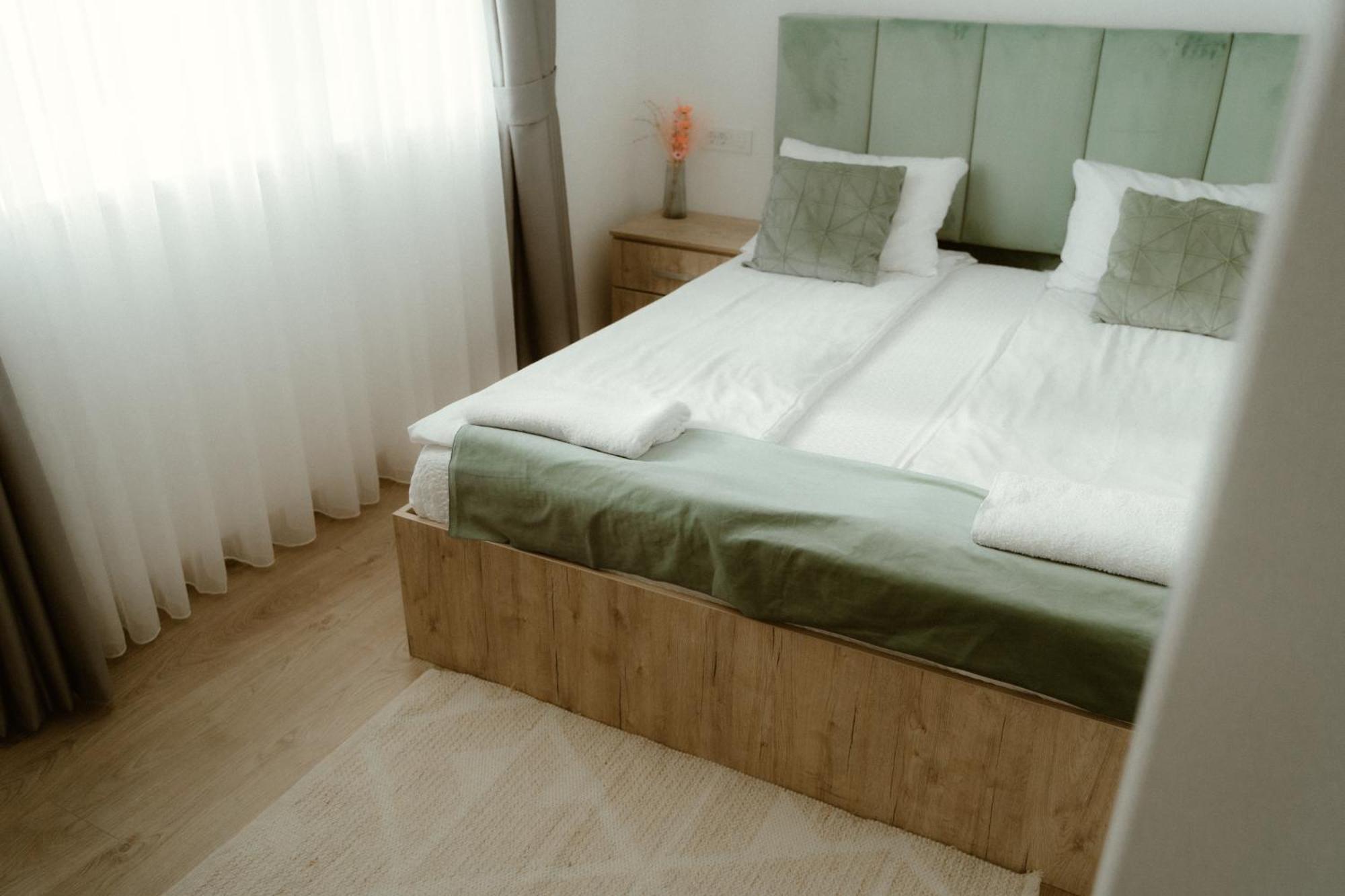 Hotel Casa Abiiani Oradea Zewnętrze zdjęcie
