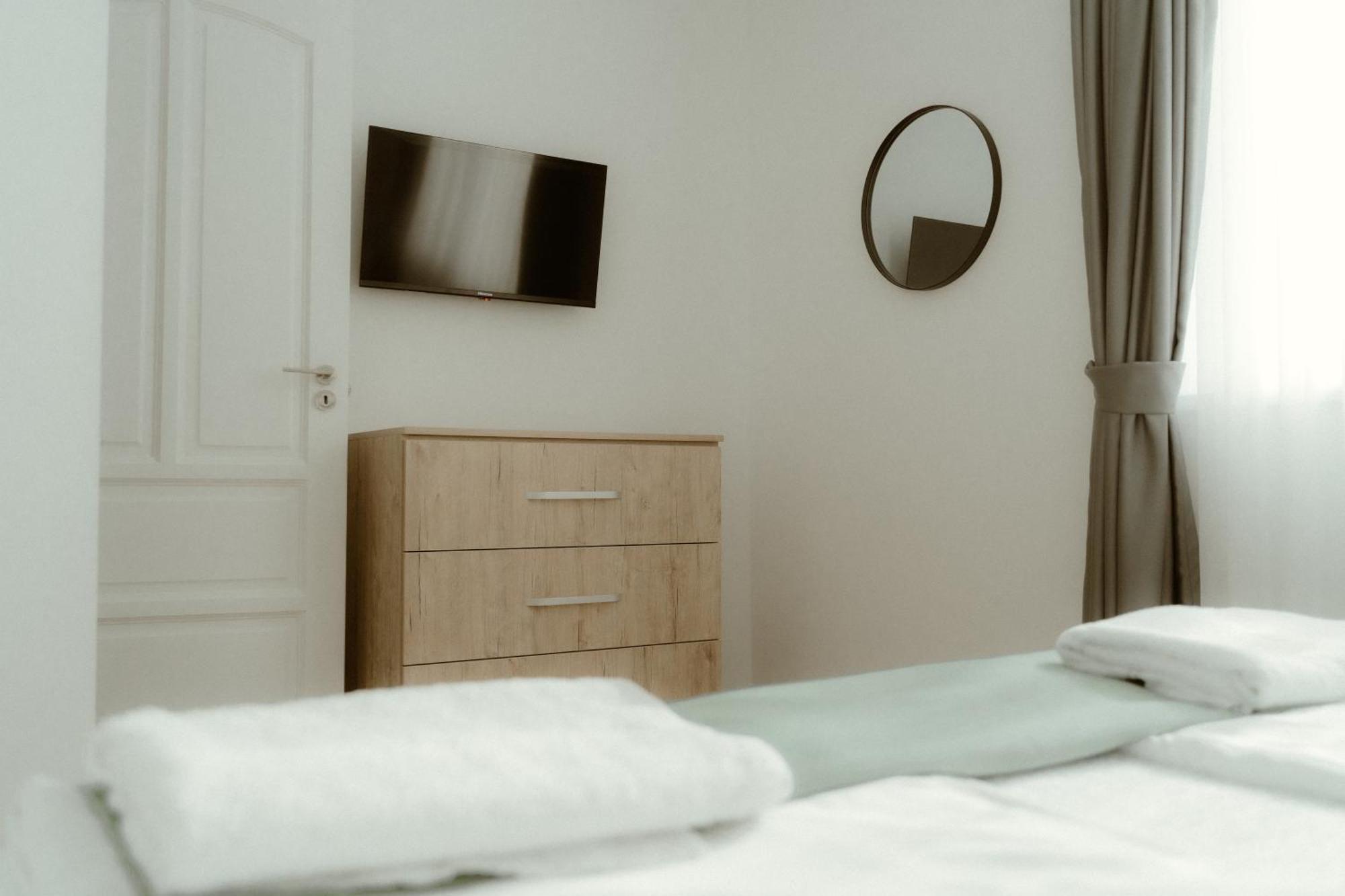 Hotel Casa Abiiani Oradea Zewnętrze zdjęcie